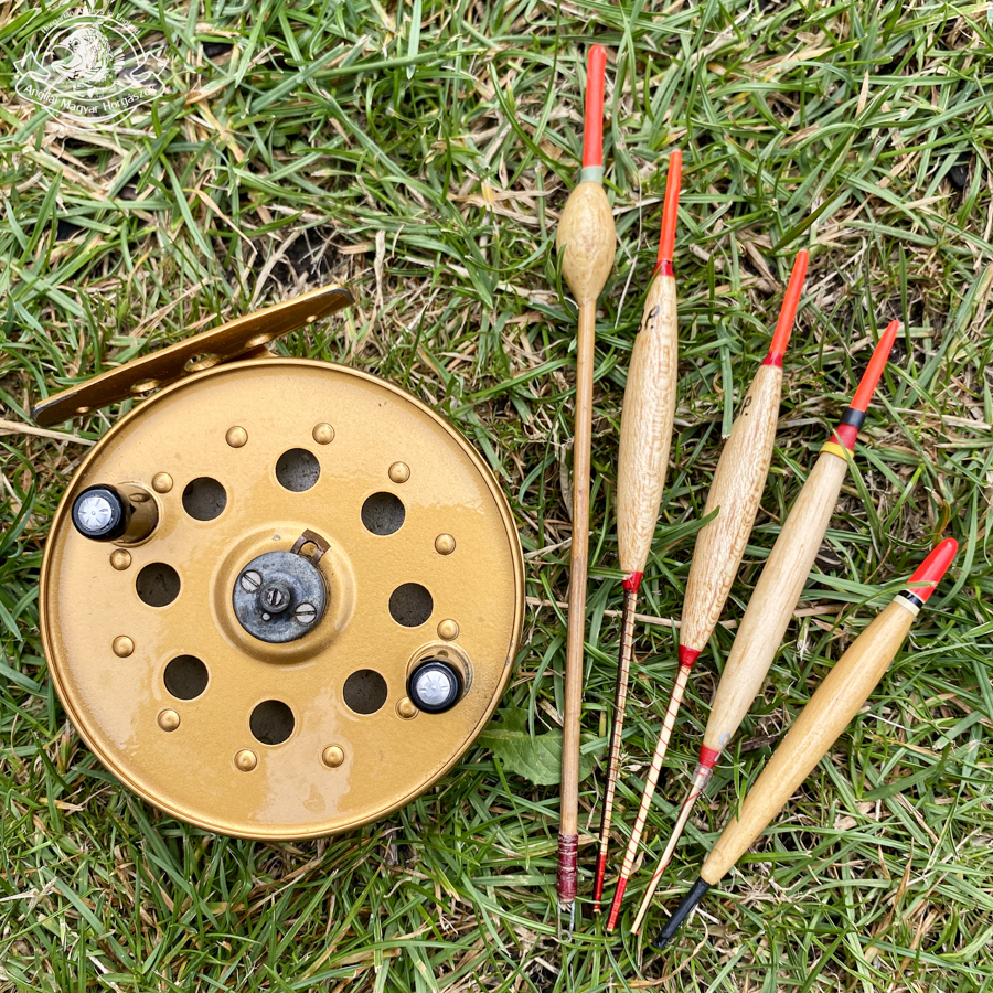 Strike Right Ultraflo centrepin orsó és kézzel készített balsafa úszók